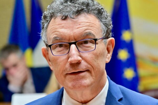 Droits de douane américains : Franck Leroy appelle à la responsabilité et au dialogue