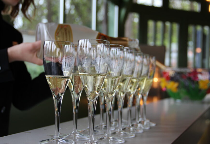 Épernay : les expéditions de champagne freinées par la concurrence des vins effervescents